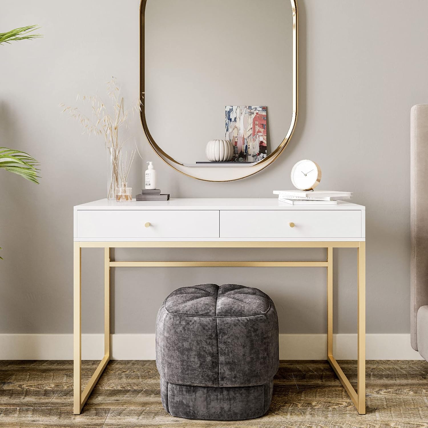 Table de maquillage moderne de - Home Office With Two Desks avis et prix